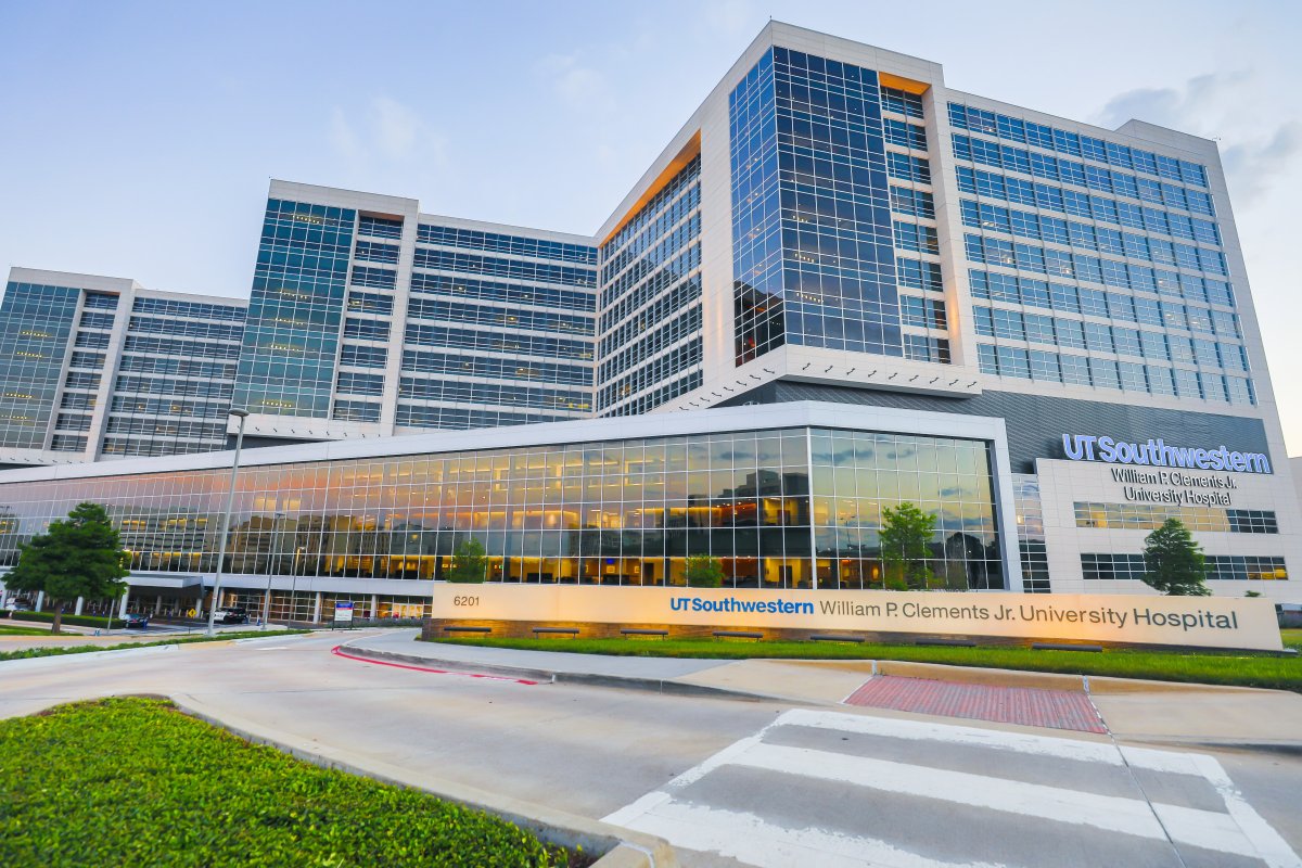 This is for all #cardiofellows, <a href="/ACCinTouch/">American College of Cardiology</a> <a href="/SCAI/">SCAI</a>: 
We are pleased to announce our new Advanced Adult Structural Interventional #Fellowship. 
Please share the word and #retweet @UTSWNews <a href="/UTSWCardfellow/">UTSW Cardiology Fellowship</a> 

Info: bit.ly/utsw-struct-fe…