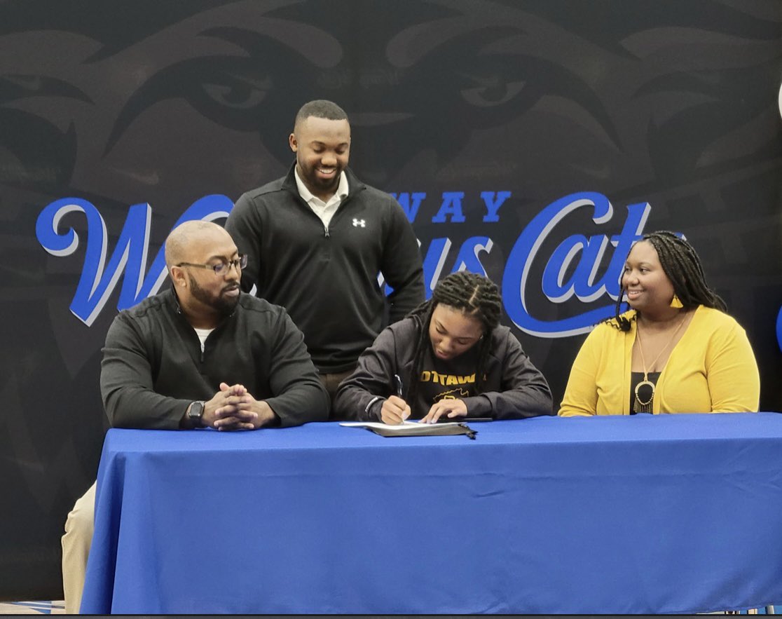 Congratulations to Kennedi Wyrick. She will continue her volleyball career at Ottawa University. We are proud of ya Ken💙#sixlegs