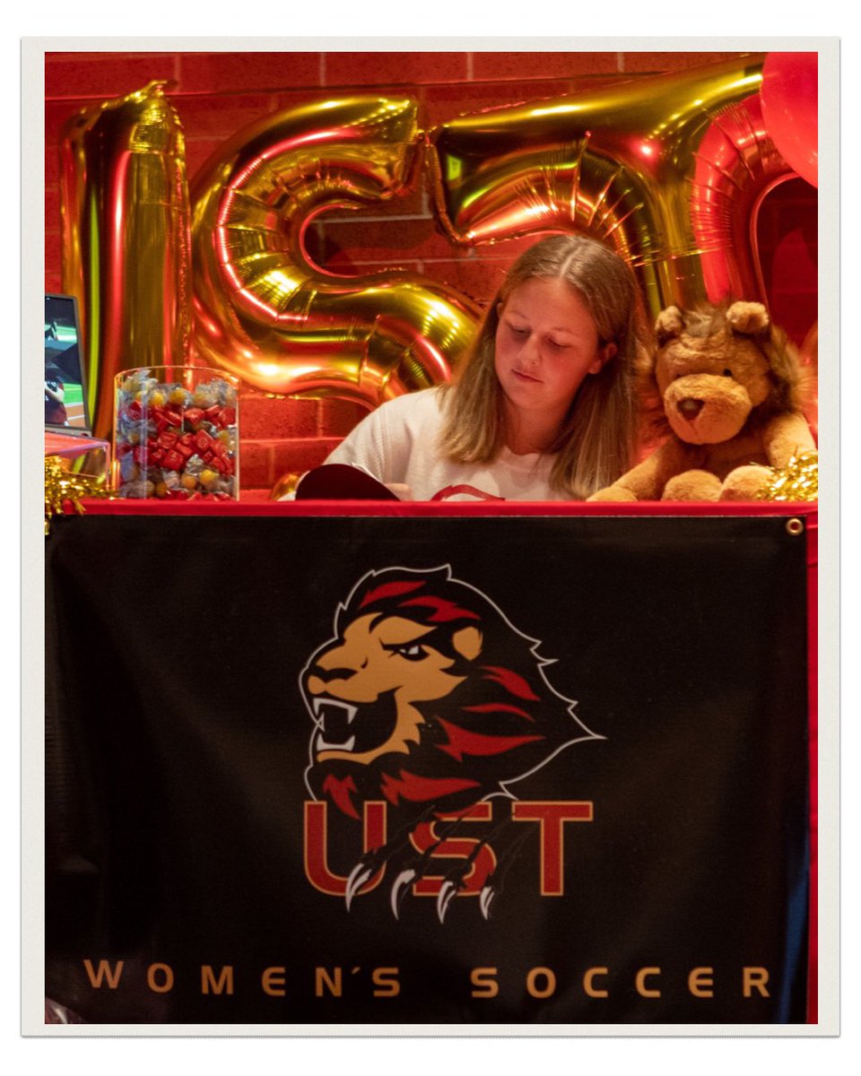 gracecarm103's tweet photo. Keeping the ❤️&amp;💛 — I’m proud to announce I’ll further my academic &amp; soccer career at UST w/ @USTWSoccer! A big thank you to my amazing family, friends, &amp; coaches—you made me a better person on &amp; off the field. #GoCelts🦁 @challengeSoccer @CyWoods212 @CW_Athletics @USTAthletics https://t.co/wA8WQny0pc