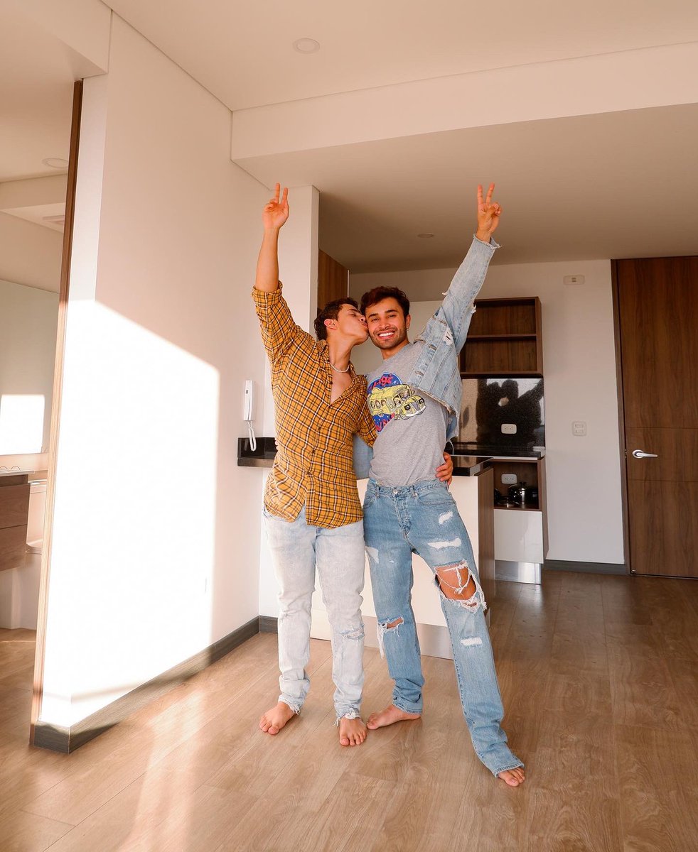 nnicolasesteban's tweet photo. Y después de todo, un lugar juntos al cual llamar hogar 🏠💕 https://t.co/UNsgvWnAhB