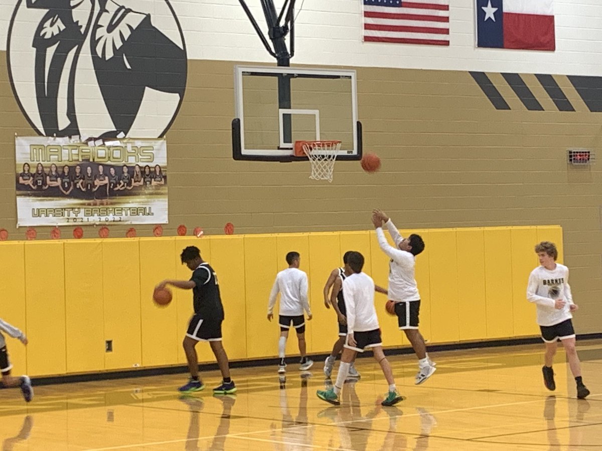 Capture these memories forever! jostens.com/apps/store/pro…