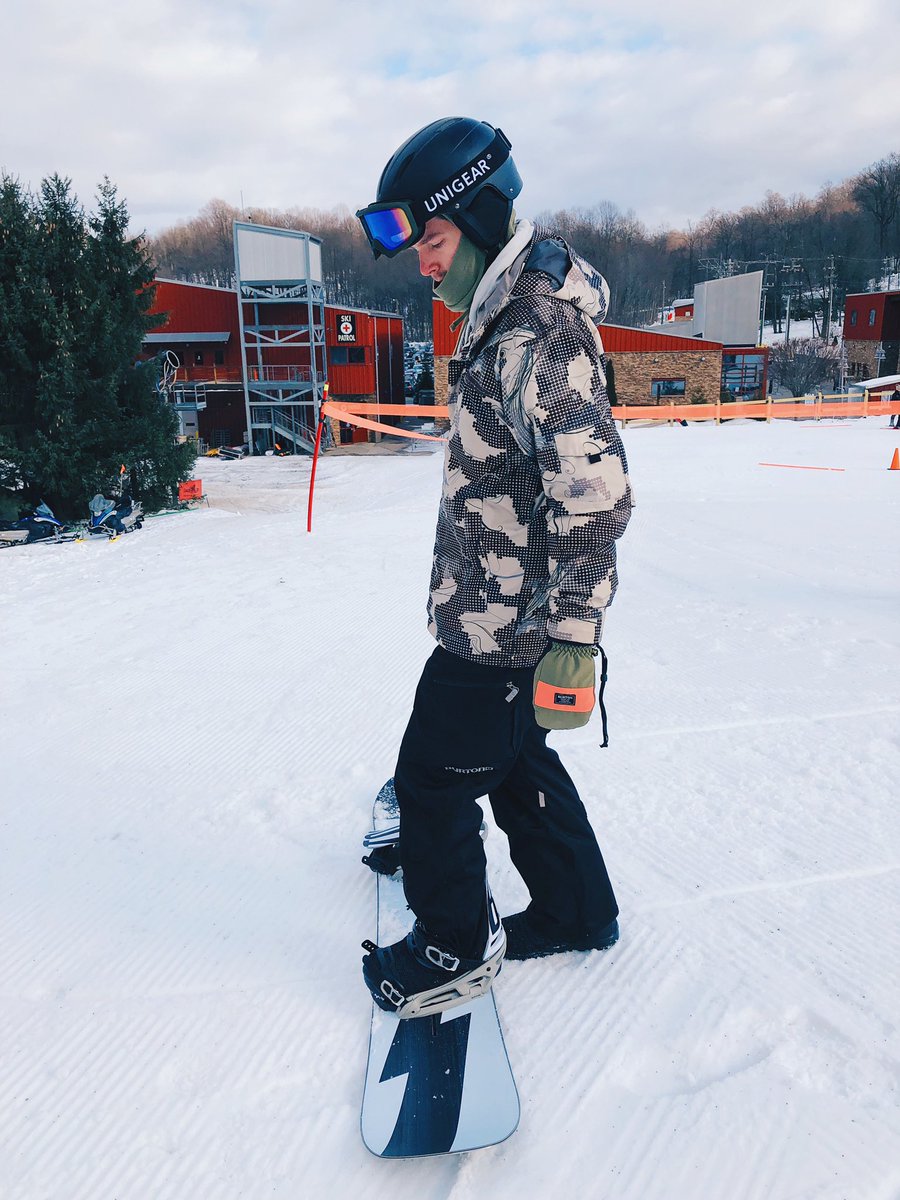 smallplatechef's tweet photo. #snowboarding https://t.co/d9UEBSur4z