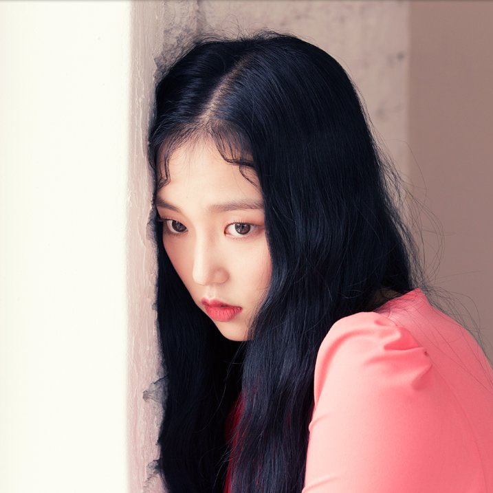 yeeunzip's tweet photo. a moment of silence for free’sm era yeeun https://t.co/4dzdbJSx2U