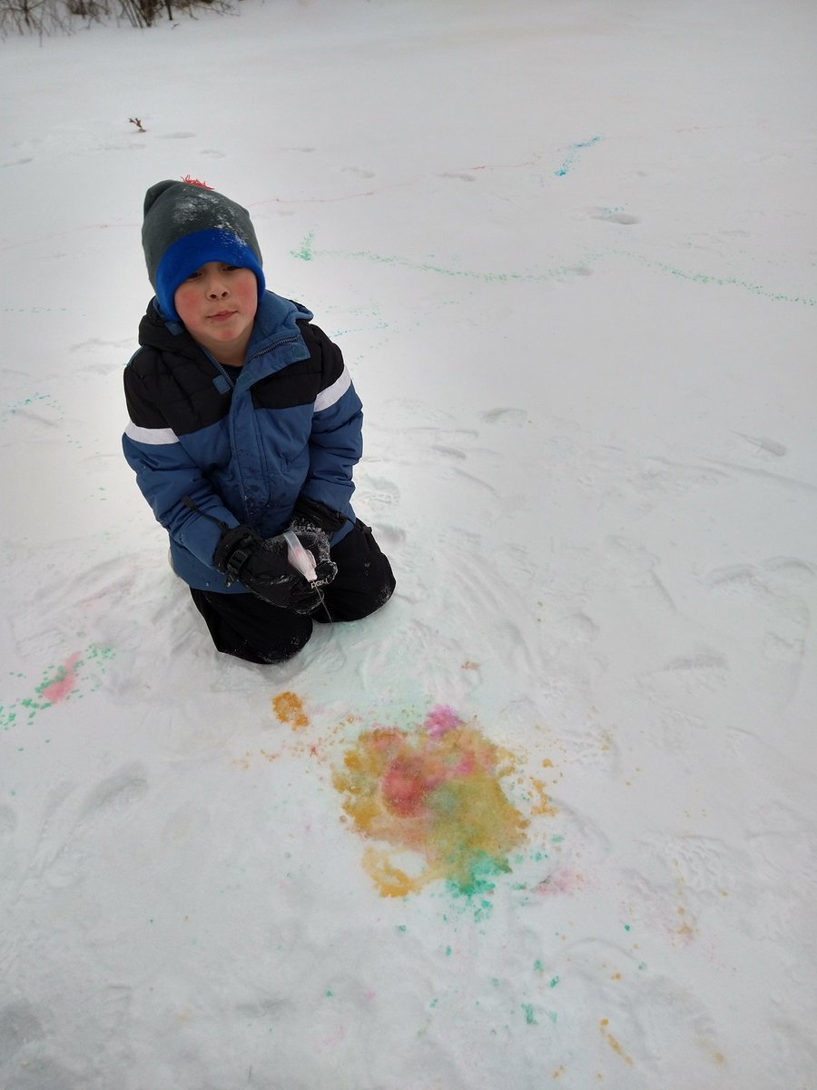 For part of Global Play Day we took our play outside and painted in the snow! #wcsflight