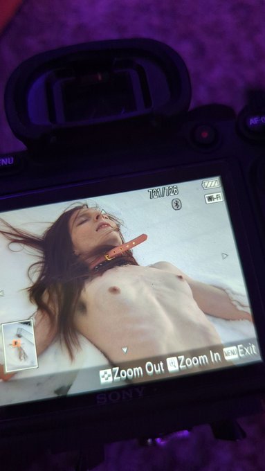 Lots of snow&mdash; can't find my good sd card reader so here's a photo of a photo https://t.co/iYiRggeXnh<a href="/tag/mvsales"class="tags"><span>#mvsales</span></a><a href="/tag/mvtrans"class="tags"><span>#mvtrans</span></a>