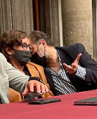 Hoy quedó al desnudo la complicidad  del empresario <a href="/esolorzano1/">Eduardo Solorzano Caraza</a> y la <a href="/lavozdepolanco/">Voz de Polanco</a> para echar abajo el programa #CiudadAlAireLibre ¿Qué opinara la <a href="/canirac/">CANIRAC NACIONAL</a> y <a href="/albertocinta/">Alberto Cinta</a> de esta traición?
¿Qué interés ocultos traen estos personajes en lo oacurito? ¿<a href="/mauriciotabe/">Mauricio Tabe Echartea</a> en el juego?