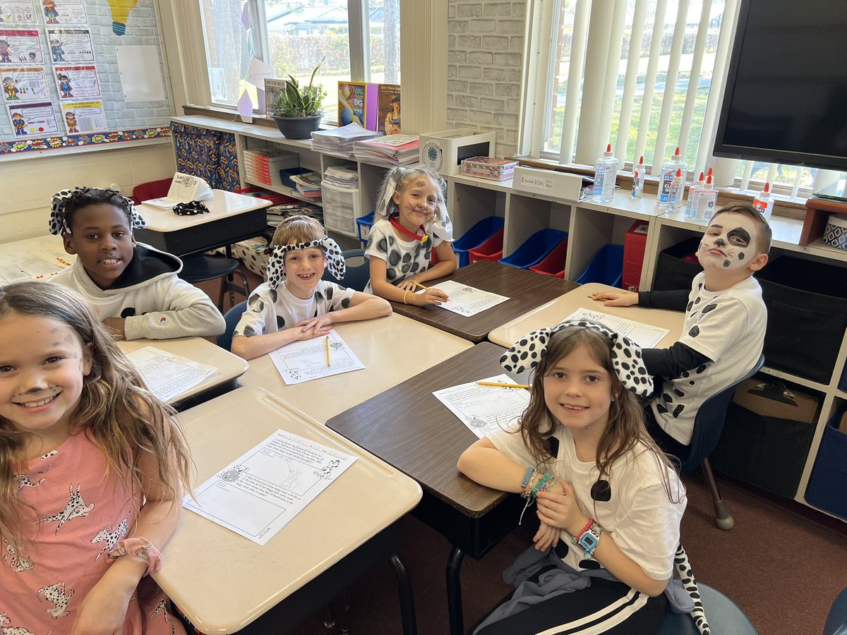 101st day of school with the cutest Dalmatians you’ve ever seen! 🐾🦴#101DaysOfSchool #Kidsdeserveit #funinthird <a href="/scesbobcats/">Spruce Creek Elem.</a> <a href="/amhall814/">Andrea Hall</a> <a href="/amyrichardson99/">Amy Richardson</a> <a href="/biggiemojune/">Melissa Eagney</a>