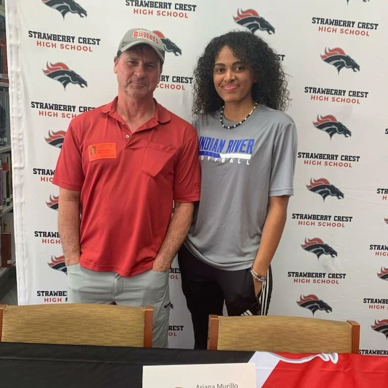 18u_red's tweet photo. Huge congrats to our #12 Ari Murillo for signing her NLI to play at Indian River State College. Very proud of you &amp; glad I could be there on your special day. @ArianaM2022 @RonaldFritz12 @IRSC_Softball https://t.co/Gf2aZ8NK12