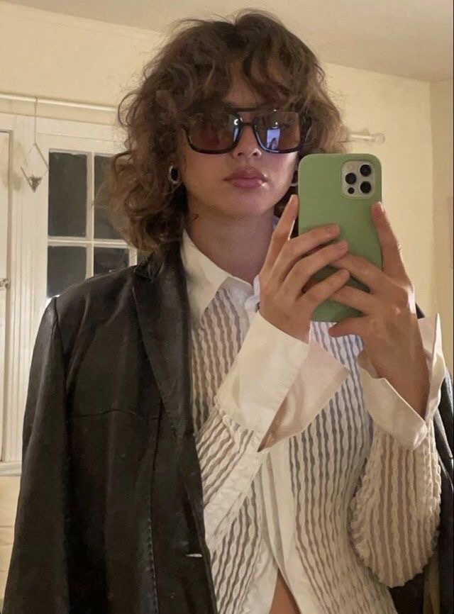 ____ ______ ______ ______ ______
    ← ⚪ mayroutledge