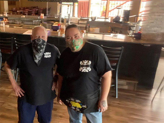 aboutKP's tweet photo. We’re helping small businesses cope during the COVID-19 pandemic. With a $1 million grant from Kaiser Permanente, @energizecolo is using its Gap Fund to help some of Colorado’s small businesses, such as the Carefree Bar and Grill in Colorado Springs, CO. https://t.co/okXUXMvaas https://t.co/p5Tpq1fqJy