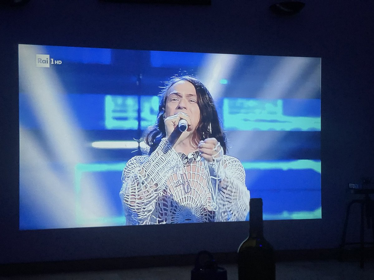 Altro podio per me! <a href="/IRAMAPLUME/">IRAMA</a> #Sanremo2022 #sanremo22 <a href="/SanremoRai/">Festival di Sanremo</a> #irama