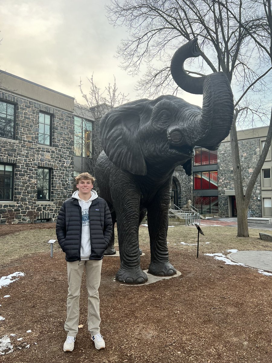 vaughn_seelicke's tweet photo. I am proud to announce my commitment to Tufts University to further my academic and football career! Thank you to Coach Civetti, Jones, Hauser, and MacDonald for believing in me and offering me this opportunity! @CoachCivs @Coach_Kenn @CoachMacTufts @ArRecruitingGuy @alucas80 https://t.co/tIl2RcpLOw