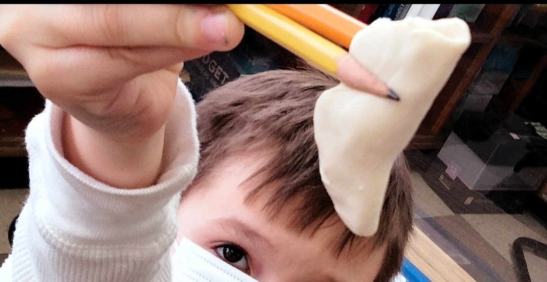 xiang1_ran's tweet photo. LFJ first graders made dumplings for their lunar New Year Banquet along with the oral and written forms of various food in Mandarin. @GreenburghCSD @LFJSchool1 https://t.co/VdHjmkhbHL