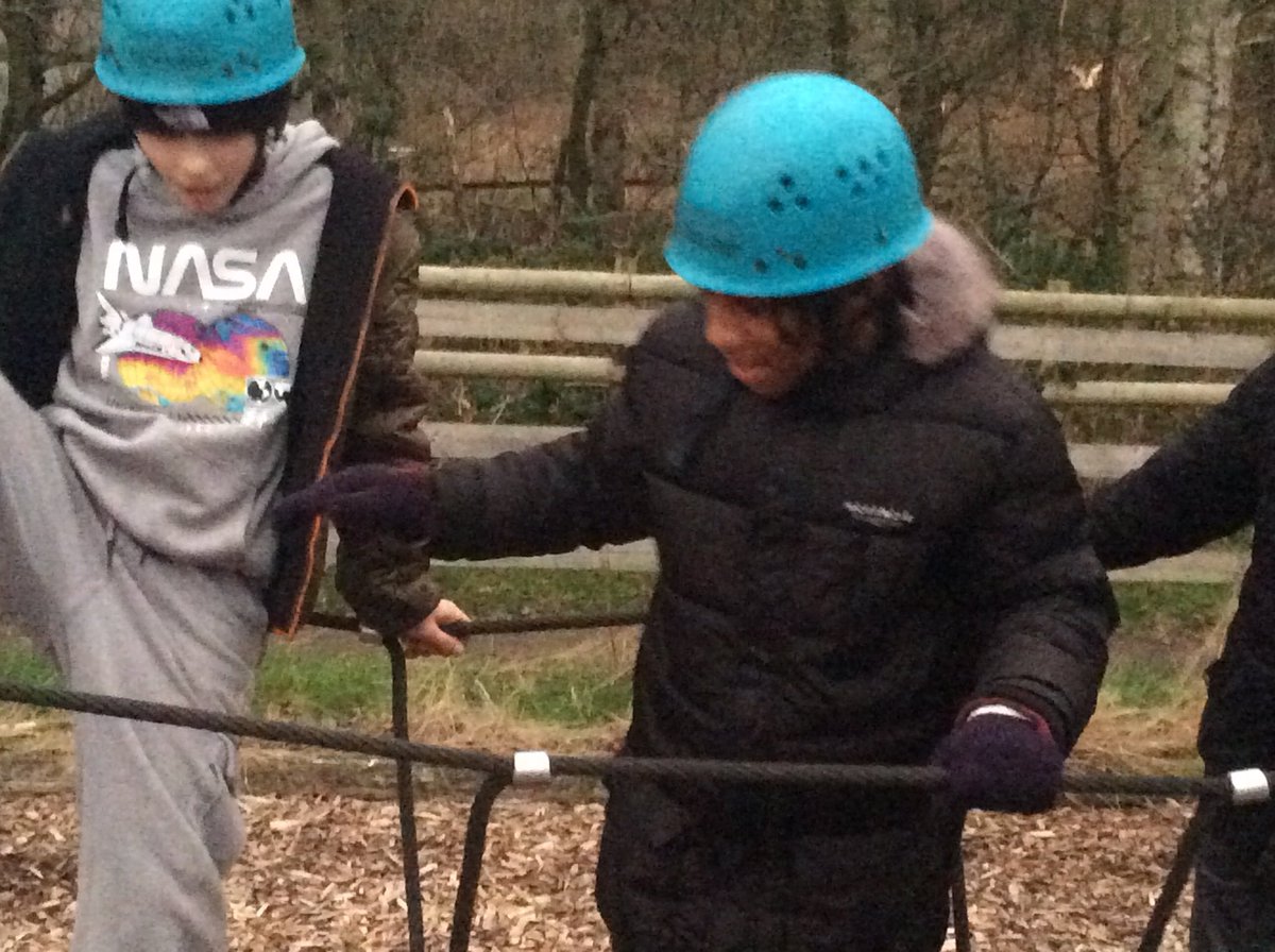 MissCopestake's tweet photo. Challenge course on Wednesday afternoon....working together helped everyone achieve.@uplandsmanor @RoddisMiss @ACUKPioneer @Goodall_Miss https://t.co/Lmqh3AXh7g
