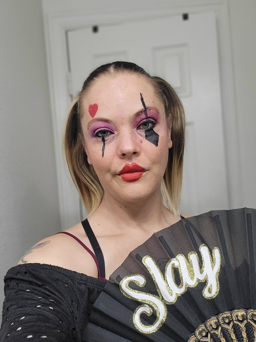 JestaTip's tweet photo. No lashes, but I'm still happy with it β€οΈ
#DragJester #PlayingWithMyself #CreatingACharacter https://t.co/iv7kBMR6Jk