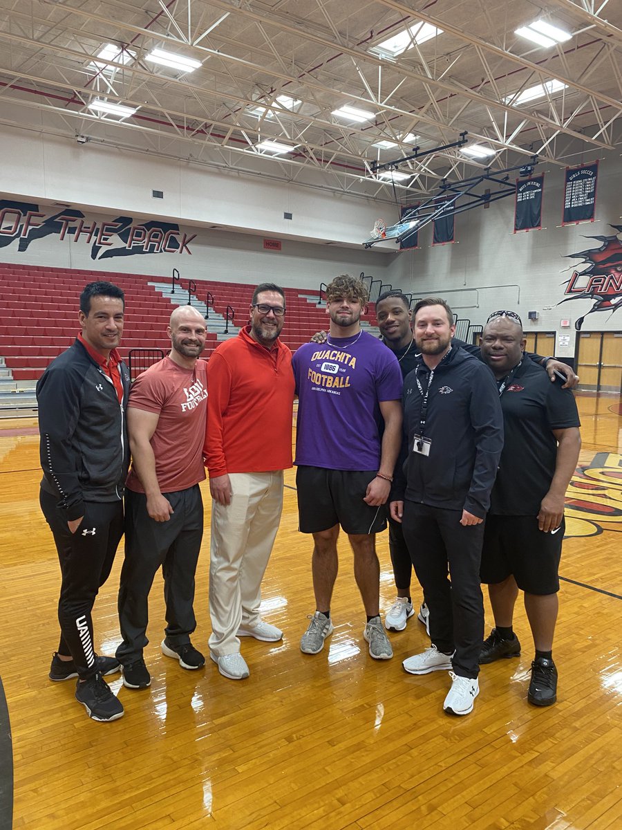 Amy Hanks tweet media