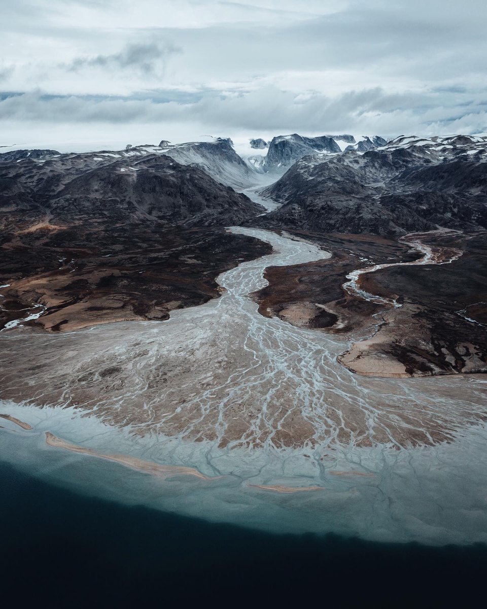 Earth (@earth) on Twitter photo Etchwork. Veins of untouched deltas carved wildly in the Arctic canvas of Greenland.
cc: <a href="/hannes_becker/">Hannes Becker 🧢</a> Etchwork. Veins of untouched deltas carved wildly in the Arctic canvas of Greenland.
cc: <a href="/hannes_becker/">Hannes Becker 🧢</a>