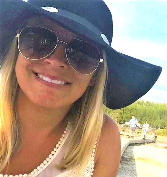 thinkspry's tweet photo. It's this lovely Spryte's birthday! 🎂

Do you know and love Amber @ambrenevich?  Tell us why 👇

#socialmediaforgood #socialmediaonpurpose #digitalculture #socialmediaprioritizepeople https://t.co/vrjWBvTb1j