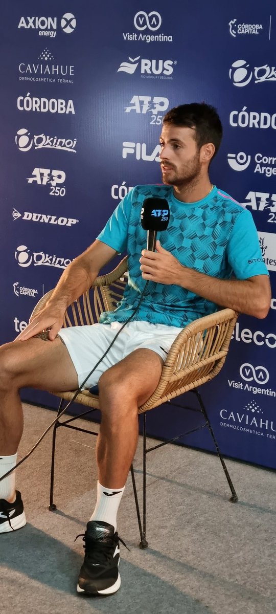 Gran conferencia de prensa de <a href="/juanlondero/">Juan Ignacio Londero</a> en el #CordobaOpen

A corazón abierto, contando sus miedos, inseguridades, depresiones y ataques de pánico.

"La pasé muy mal durante la pandemia"