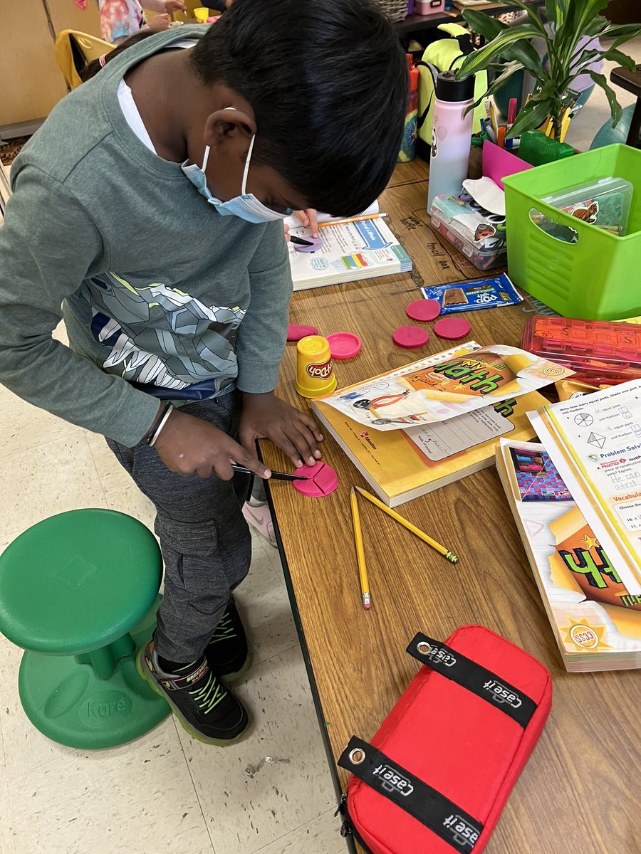 Rainforest_Room's tweet photo. Can you even teach fractions without play dough?? https://t.co/in0h5nKKn9