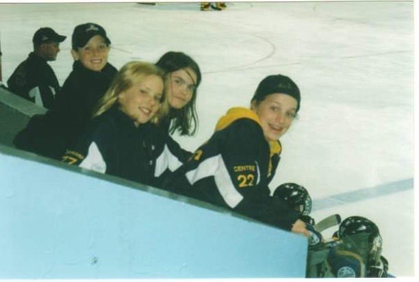 thehighbutton's tweet image. Good luck to these 2 ladies as their journey for Olympic gold starts tonight! @katbt617 @jill_saulnier @HockeyCanada #Beijing2022 🇨🇦