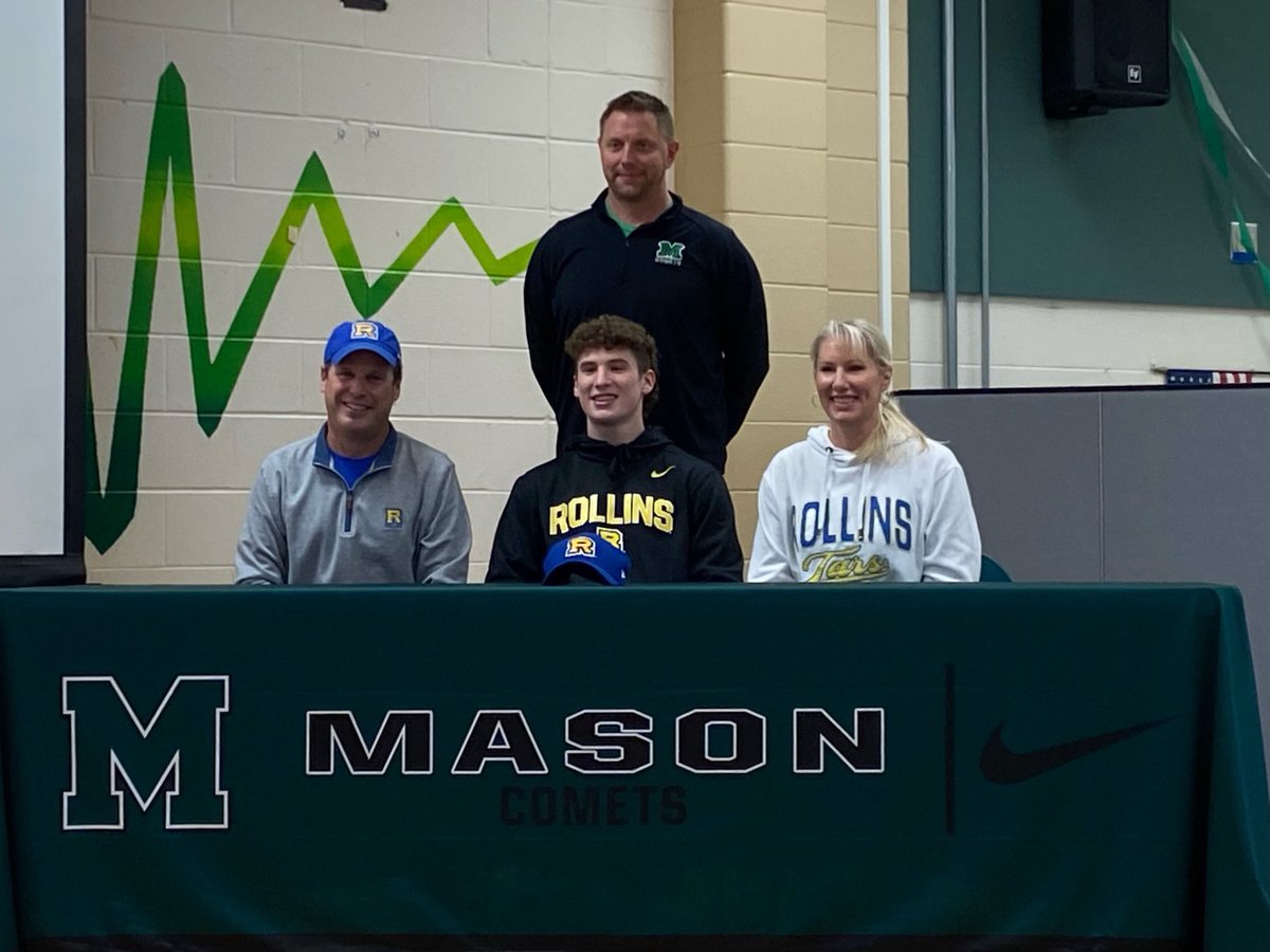 Congrats to LSM Craig Wexelblatt on his signing day today. He’ll be taking his talents to sunny Florida to join the Rollins Tars next year!  WTG Craig! <a href="/RollinsSports/">Rollins Sports</a> <a href="/CraigWexelblatt/">Craig Wexelblatt</a>