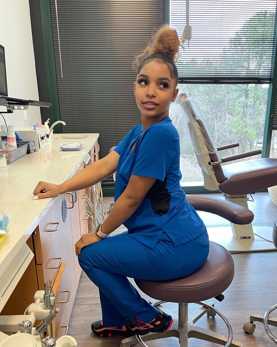babyiriee's tweet photo. let's check for cavities 🦷💙 https://t.co/TBzGKUtu1P