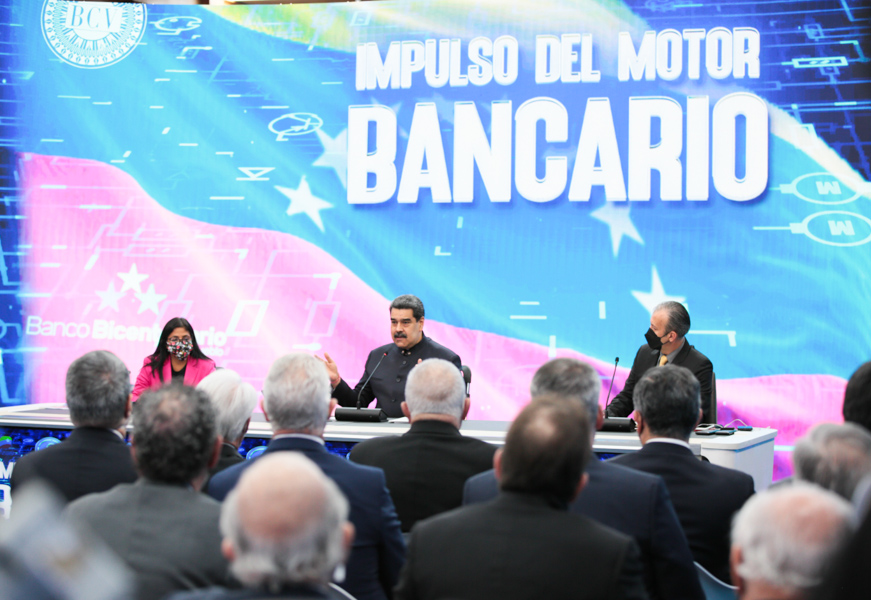 Presidente Maduro insta a mejorar oportunidades de crédito bancario