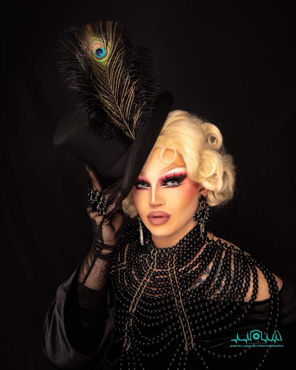 callmelorilie's tweet photo. π€Rock on, Gold Dust Womanπ€
#dragqueen #dragphotography #mua #localdrag https://t.co/pnxTmZ9tUT