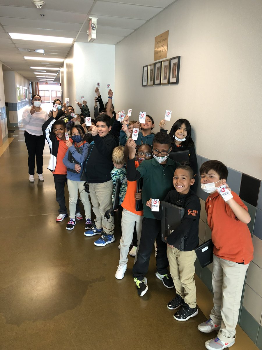 Krente03's tweet photo. Today our PIEMS went out to classes with perfect attendance and rewarded our scholars with some sweet treats to @peterpiper_ep &amp; @bosschicken915! Thank you for coming to school everyday lions! 💚🧡Thank you #SISD_PIE for your continued support! #TeamSISD #Togetherweareone https://t.co/BIhhoAJAtT