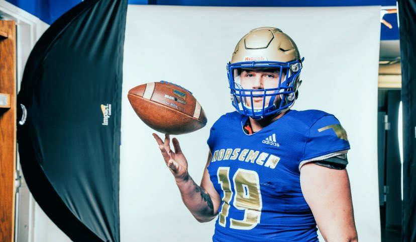 GirodTyler's tweet photo. 100% Committed🔵🟡
@CoachSandau 
@CoachCrissup https://t.co/qdXWKb5bnx