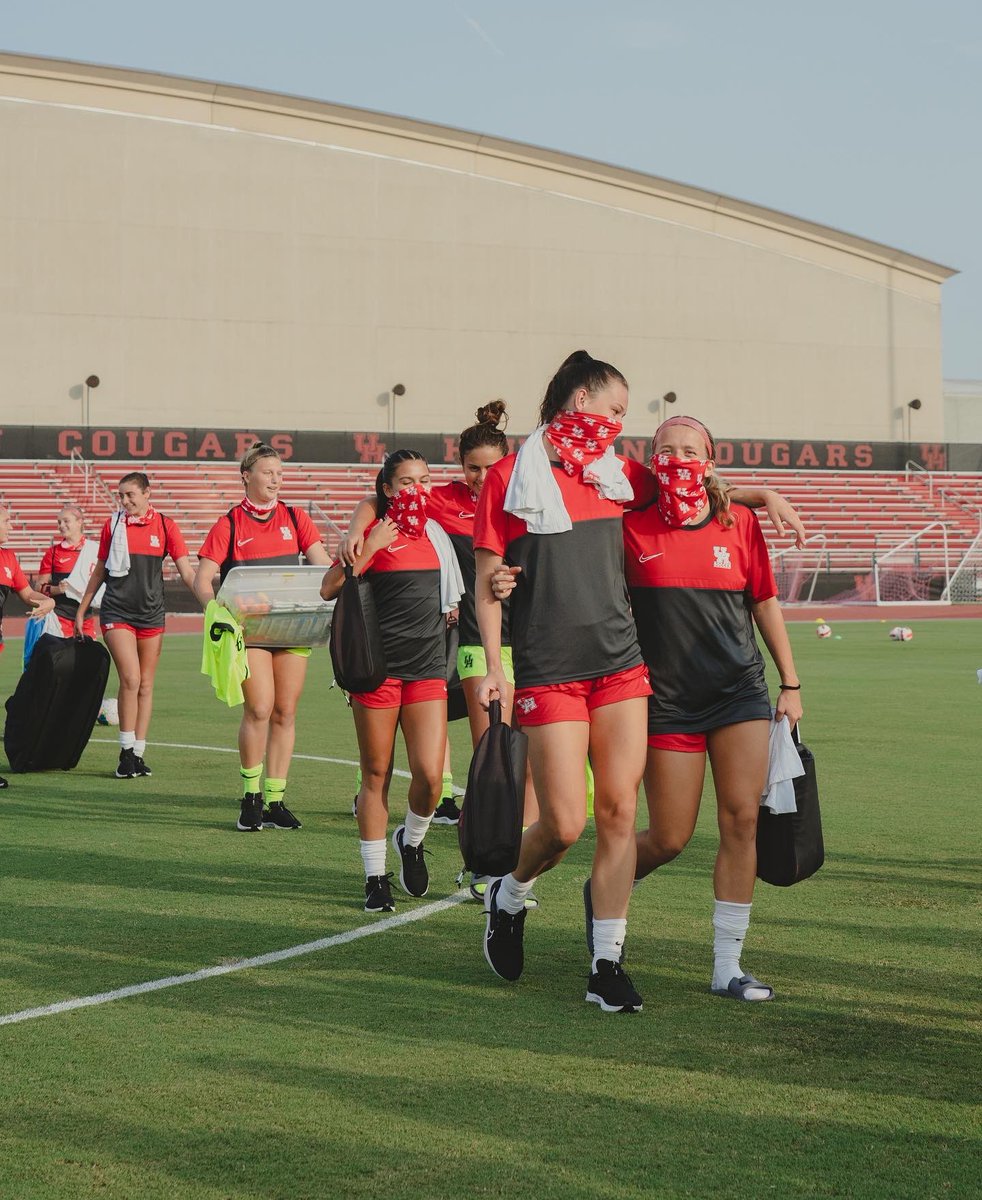 UHCougarSoccer's tweet photo. Happy National Girls &amp; Women in Sports Day ❤️

We celebrate the strong ladies of Houston Soccer today and every day!

#NGWSD | #HTownHustle | #GoCoogs https://t.co/7MqzhYcLok