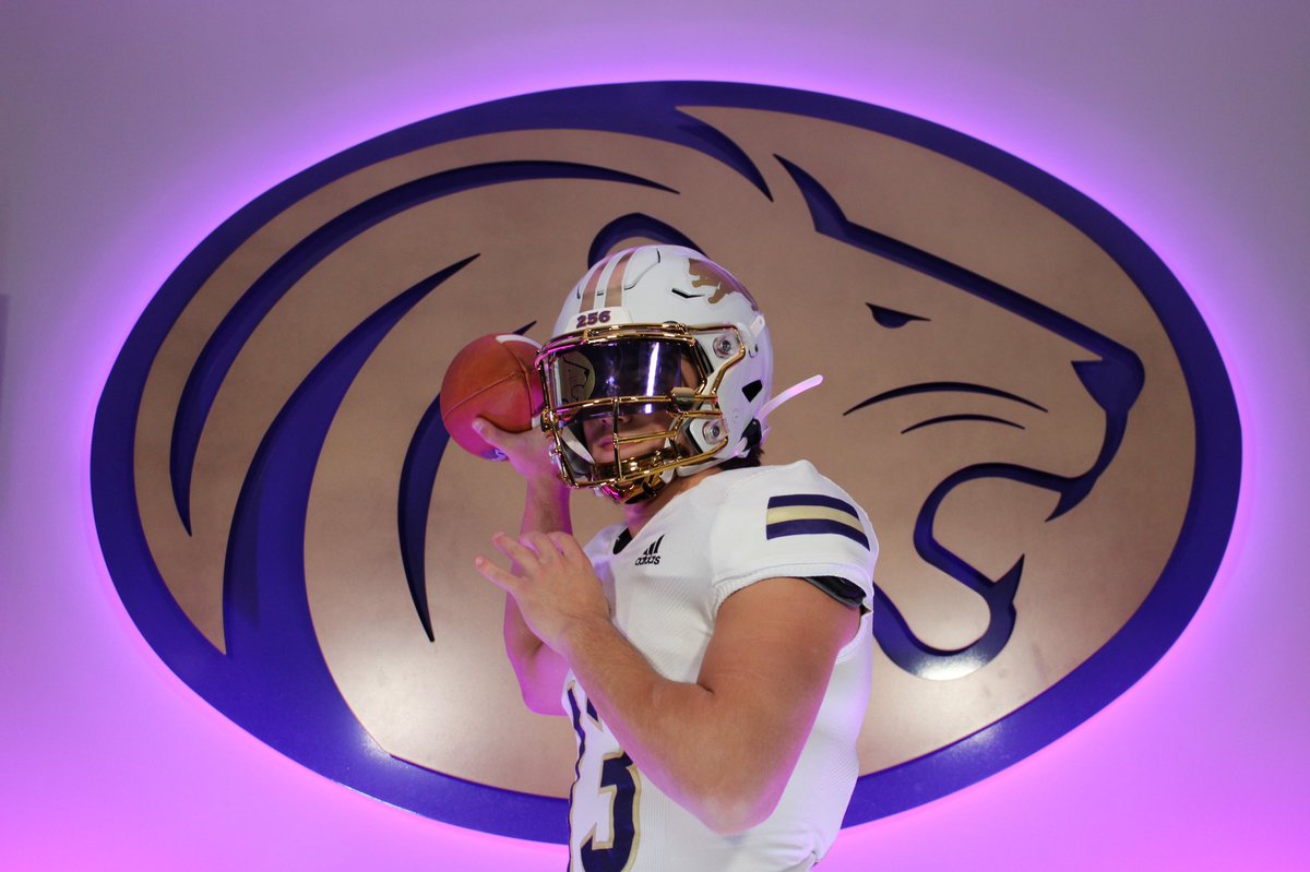 Committed! <a href="/UNAFootball/">North Alabama Football</a> #LetEmDoubt