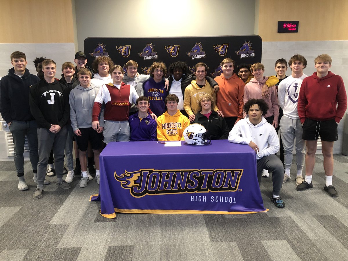 JHSFball's tweet photo. Congratulations to Jack Rutz and his family on continuing his athletic career at Minnesota St Mankato! 

A true cornerstone of our senior class! 

#dragonedge https://t.co/lm05Rw9Mux