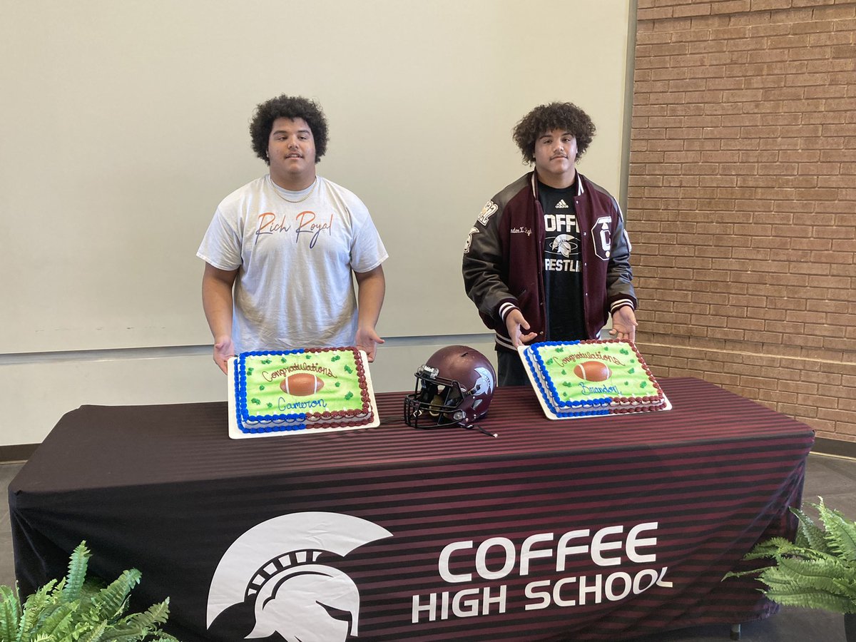 TheMQCWestside's tweet photo. Words can’t describe how my joy I’m feeing right now. I’m so proud or you @CameronHigh4 and @BrandonHigh17. Wish you guys nothing but success on your next journey. Love you guys to the moon and back. Now it’s time to get some @ASUGoldenRamsFB gear 💪🏿💪🏿💪🏿 https://t.co/JYaVZq5P1X