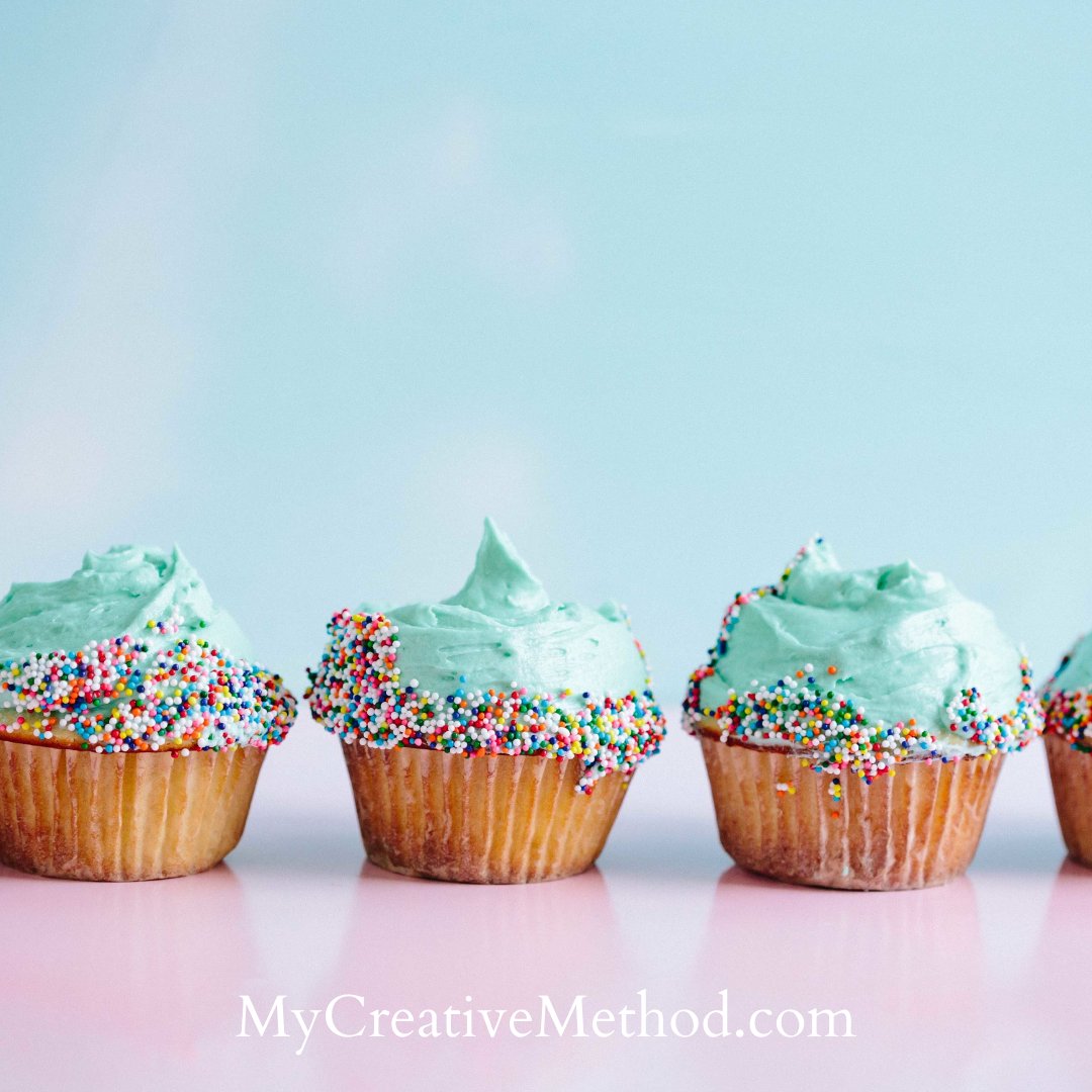 CreativeMethod_'s tweet image. Ready to finally take a bite? 🧁  💕
(launch your next project?)
Or are you:
🤮  🤢
Suffering from lack of inspiration
🚀
Want a repeatable system to help you create a gushing fountain of ideas. 
😎
DM me “PASSION&quot; today and let’s get started!