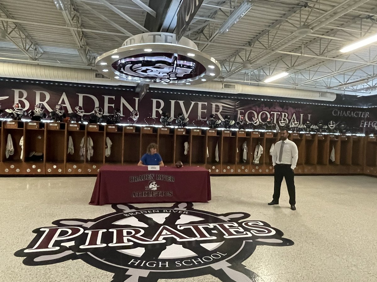 Colin Boyd Kicker ‘22 tweet media