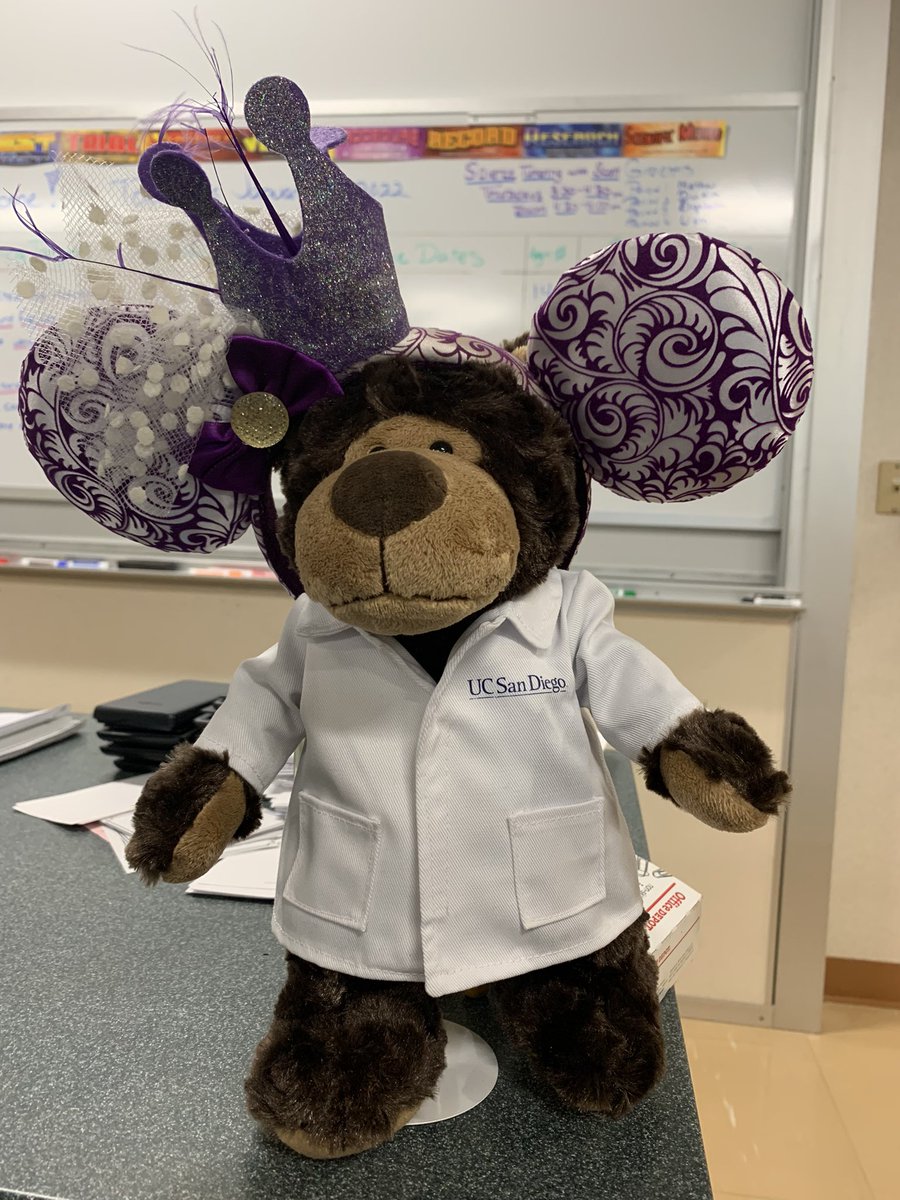 SCMooreScience's tweet image. Shout out to the SCHS ASB, who planned a fun week of homecoming activities! Disney v Marvel #ittakesallofus #summitstrong @The_Mr_Medina @knowitnalls_rob