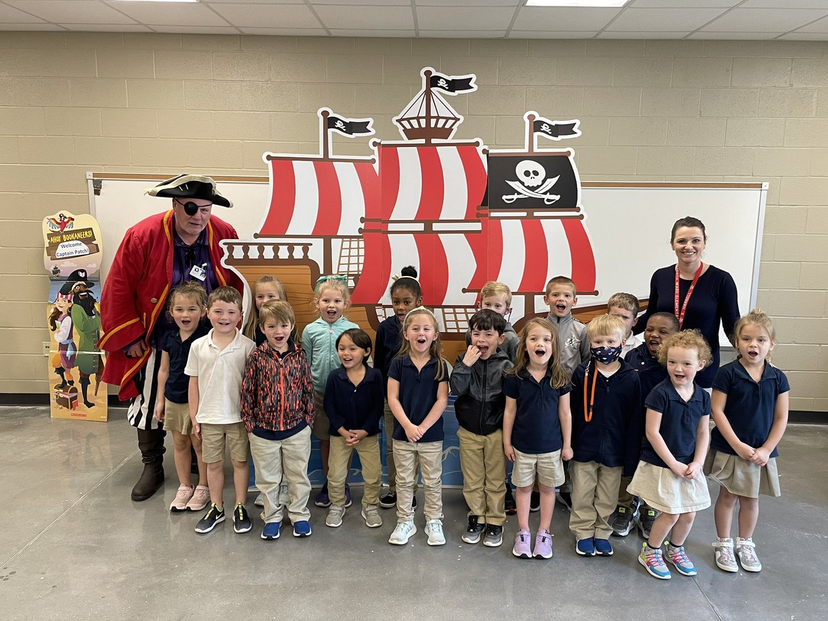 seventhwardelem's tweet photo. Captain Patch visited our kindergarten classes today and gave them a special mission to hide their gold around campus! https://t.co/7pefPteRI2