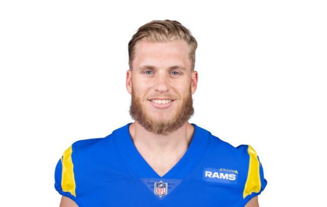 B_Duff17's tweet image. Donated 10+ inches of hair to @CWHL_org and now everyone’s saying I look like the best WR in the league. @CooperKupp, long-lost twins?
