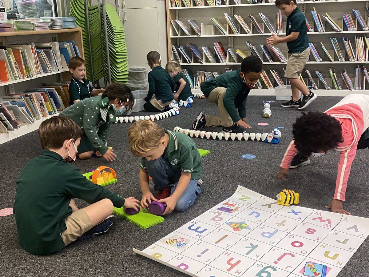 PineCrestSTEM's tweet photo. #PCPreK and #PCK Ss go screen-free for #GSPD2022 Five stations of sensory packed free play to explore, discover, and create! #PCCuriosity #PCCompSci https://t.co/vP6bHr5us8