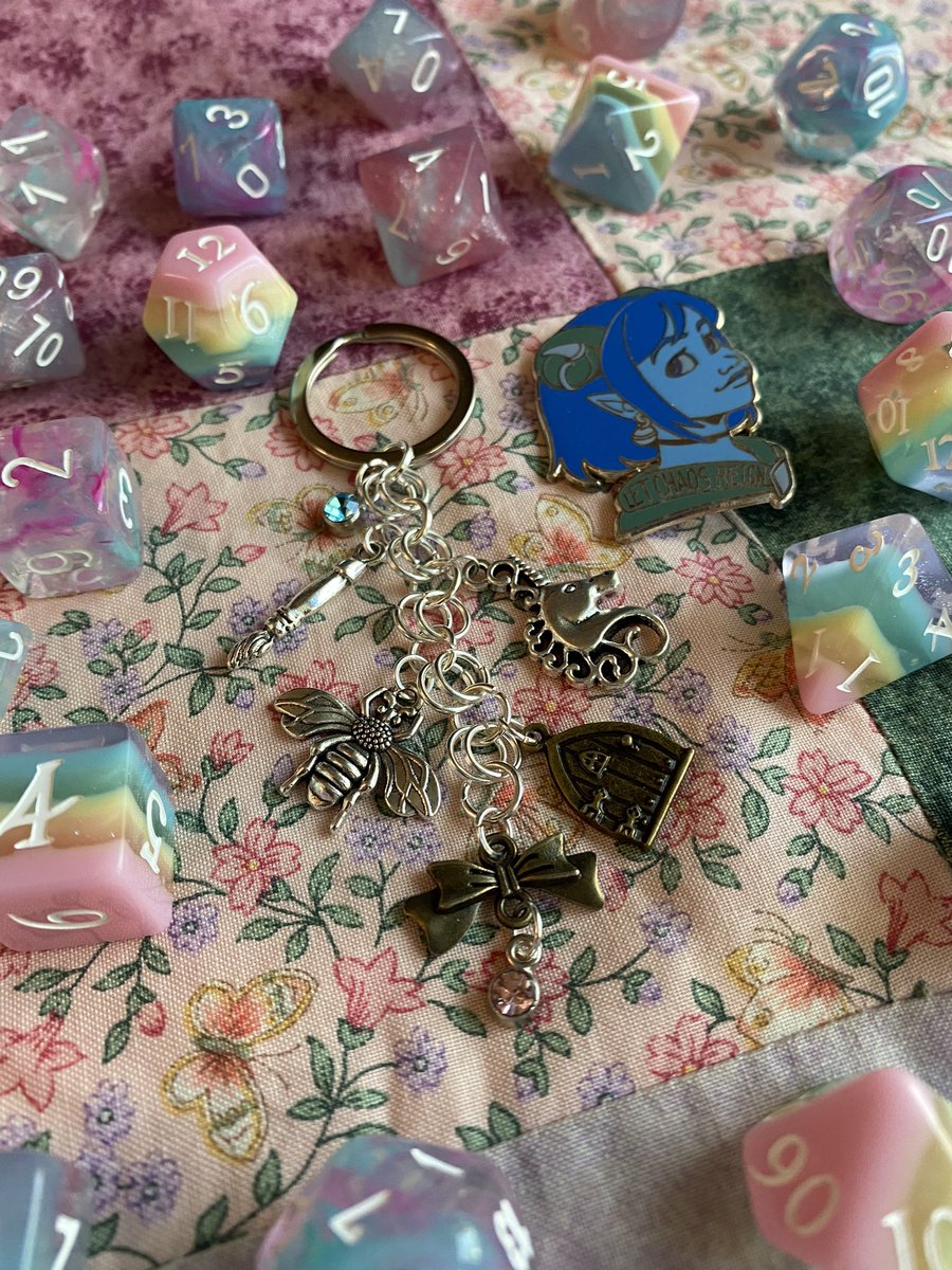 thedaisydragon's tweet photo. I could be her beacon... ππ½π¦
These and more 15% off right now thru 2/14! #CriticalRole #Beaujes https://t.co/Q01yTpFIYE