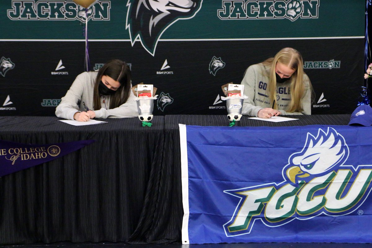 JHSgirlsoccer's tweet photo. Congratulations @_katerussell &amp; @kaeden_hansen on signing your National Letter of Intent to play college soccer at Florida Gulf Coast and College of Idaho!

Thanks to Coach Ryan, the JHS staff, and everyone who was able to attend. @JHSWolfpack @EverettSchools @HeraldNetPreps https://t.co/xJtcnmGOU7