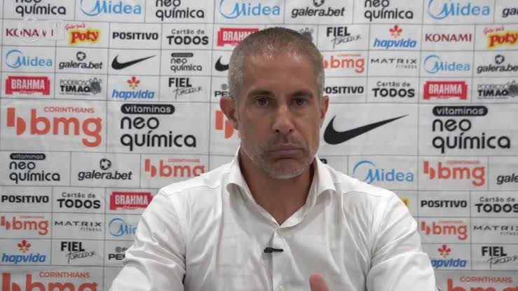 dyvalenca's tweet photo. 🚨ATENÇÃO 🚨

Sylvinho não é mais técnico para o Corinthians!! https://t.co/qDFCpsvTrC