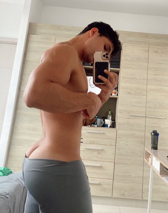 I'll wait for you in my Onlyfans 🥵😈 https://t.co/OohhAogG7D  20%OFF https://t.co/zOeuYD4cuP