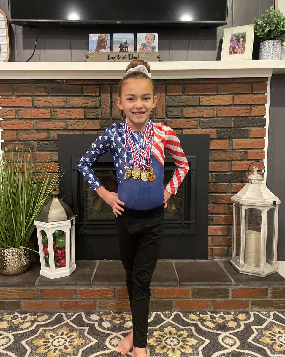 ASCANursery's tweet photo. Twin Day at school and this girl couldn’t have picked a better gymnast to Twin with than @Simone_Biles! https://t.co/Yyg918ppbB