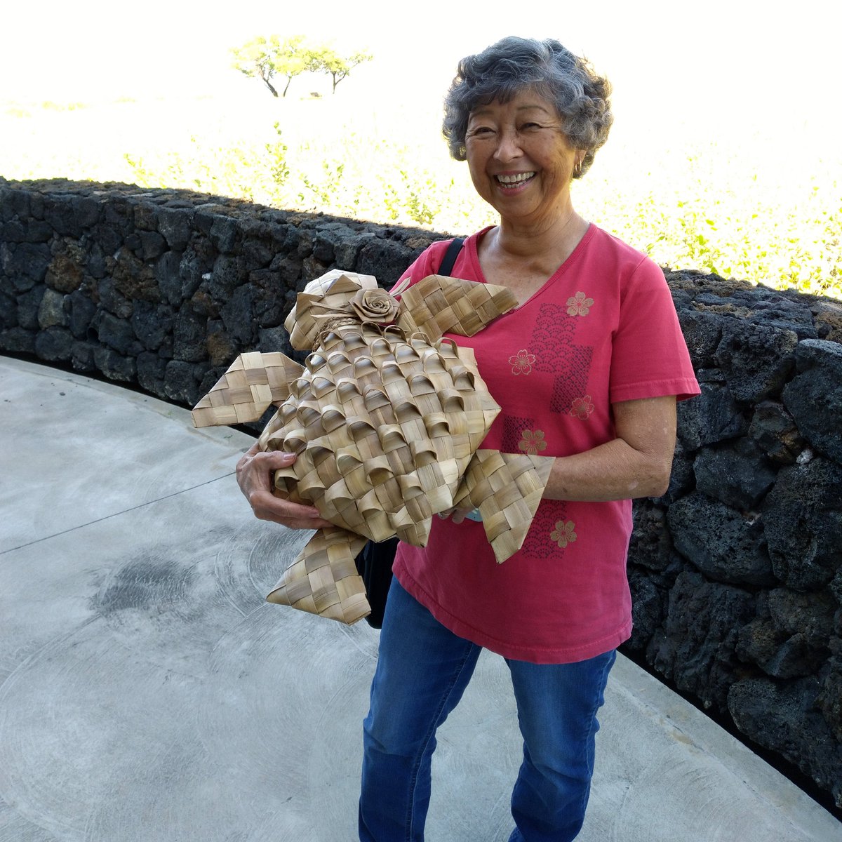 HIPacParks's tweet image. #Lauhala weaver Carol creates these woven #pandanus #seaturtles for us &amp;amp; we are blown away every time by their beauty...&amp;amp; then watch them swim right out of the door of our NPS visitor center stores on Hawaiʻi Island. The work of good #artisans is popular!
#shopyourparks