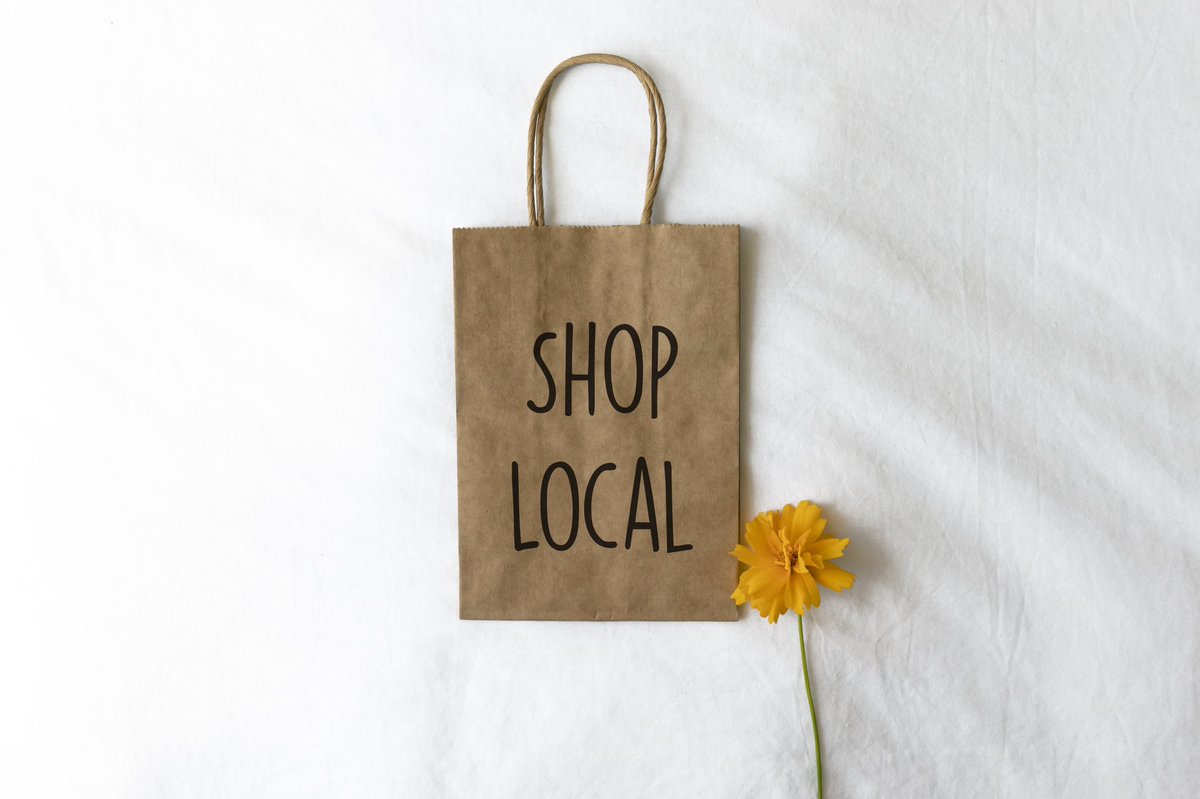 trackflyinc's tweet photo. Just a friendly reminder to shop local this weekend! Small businesses need our support and there's no better time to start than the present! #ShopLocal #ShopSmall #ShopSmallBusiness #TrackFly #TrackFlyInc

​#smallbusiness #smallbizsolutions https://t.co/SzgQj7jS24