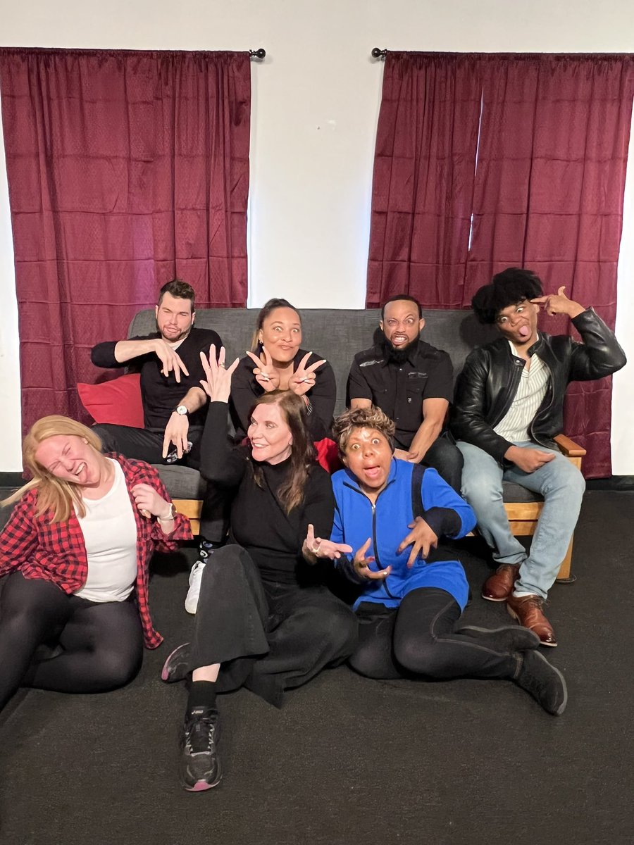 ivanachubbuck's tweet photo. Thank you, Jonna, for bringing me such excellent, talented, gorgeous people for a very remarkable and inspiring boot camp here in LA. Thank you, Jonna, Brittany, Miss Dee, D’mani, Richard, Jamie. I miss and love you all. ❤️🙏🏼

#thepoweroftheactor #thechubbucktechnique https://t.co/FvZ1N2XUT9