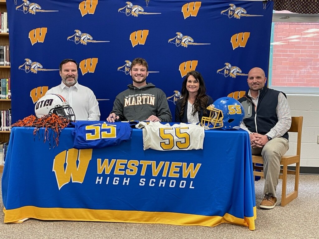 WV_Chargers_FB's tweet image. Congrats to @JacksonAbel28 @goins_javion @Ryan51329918 Good luck in your next step! Keep working!!